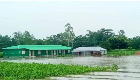 কষ্টে আছেন গাইবান্ধার পানিবন্দি ৬১ হাজার মানুষ!