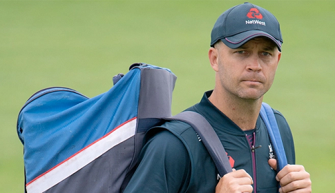 বাধ্য হয়েই নতুন হেড কোচ নিয়োগ দিলো আফগানিস্তান