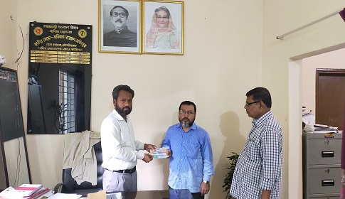 বেশি দামে ময়দা বিক্রি, শ্রীমঙ্গলে ব্যবসায়ীকে ৩০ হাজার টাকা জরিমানা