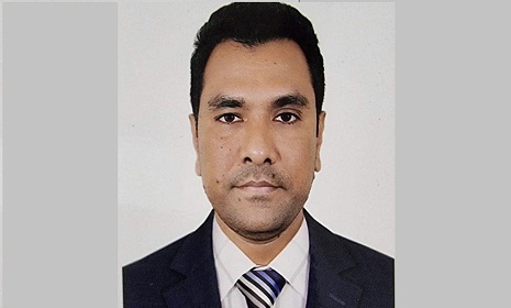 চট্টগ্রাম বিভাগীয় মহিলা ক্রিকেট দলের ম্যানেজার সুমন দে