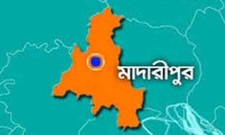 তেলের দাম বৃদ্ধি পাওয়ায় বিপাকে ট্রাক ও পিকআপ চালকরা