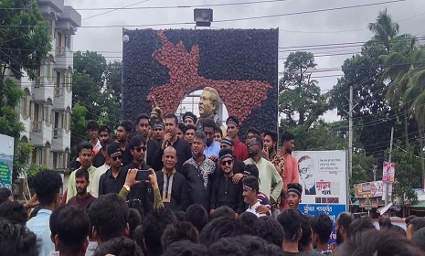 বঙ্গবন্ধুর প্রতিকৃতিতে ঝিনাইদহ সদর উপজেলা ছাত্রলীগের শ্রদ্ধা