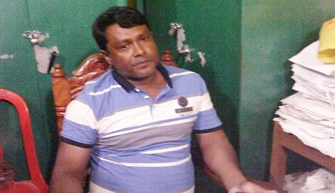 পলাশবাড়ীতে আশ্রয়ণ প্রকল্পের ঘর পাইয়ে দিতে ঘুষ গ্রহণের অভিযোগ