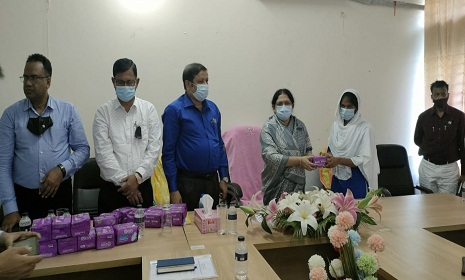 ১৮ বছরের আগে বিয়ে নয়