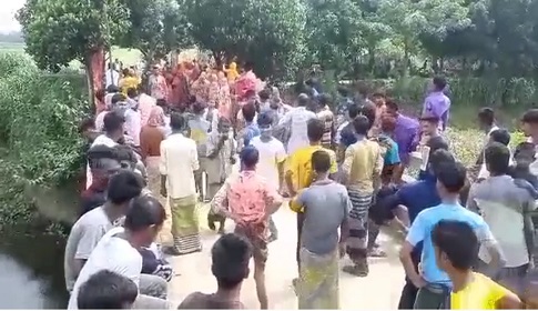 সিরাজগঞ্জে আশ্রয়ন প্রকল্পের স্থান পরিদর্শনে ইউএনওকে গ্রামবাসীর বাধা, সংঘর্ষে আহত ১০