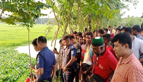 সালথায় অজ্ঞাত যুবকের গলাকাটা লাশ উদ্ধার