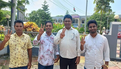 ডিজিটাল নিরাপত্তা আইনের মামলায় খালাস তাড়াশের চার সাংবাদিক