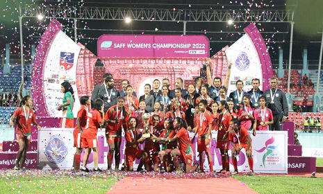 সাফ চ্যাম্পিয়ন নারীদের তারকাদের অভিনন্দন