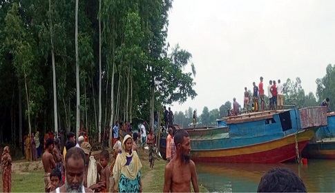 আত্রাইয়ে এলাকাবাসীর বাধার মুখে বন্ধ হলো নদী থেকে অবৈধ বালু উত্তোলন