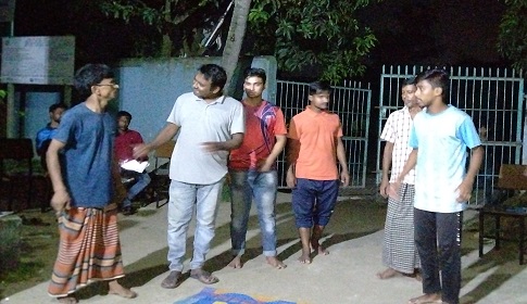সাবলীল অভিনয়ে ফুটে উঠছে গ্রামের মুক্তিযুদ্ধকালীন সময়