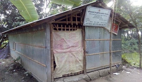 সাতক্ষীরা সদরে উপানুষ্ঠানিক প্রাথমিক বিদ্যালয়গুলোতে বরাদ্দের টাকা লুটপাট