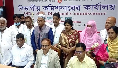 ঝিনাইদহ পৌরসভার নবনির্বাচিত মেয়র ও কাউন্সিলরদের শপথ গ্রহণ