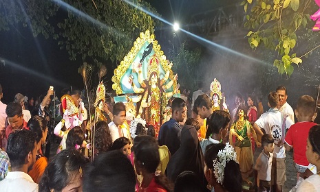 ধামরাইয়ে ২০২ টি মন্দিরের প্রতিমা বির্সজন উৎসব গভীর রাতে সম্পন্ন