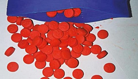 ইয়াবায় ভাসছে লোহাগড়া!