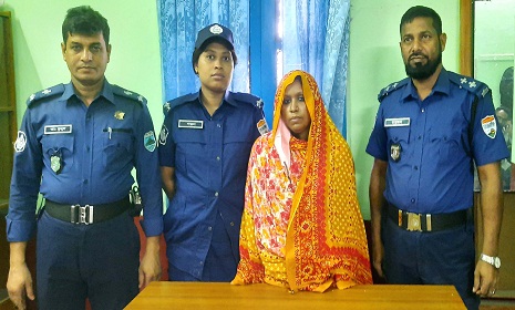 সান্তাহার স্টেশনে আত্মহত্যা করতে আসা শিক্ষিকাকে বাঁচালো পুলিশ