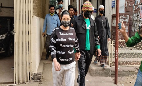 ব্যবসায়ী নাসিরসহ তিনজনের বিরুদ্ধে সাক্ষ্য দিলেন পরীমনি