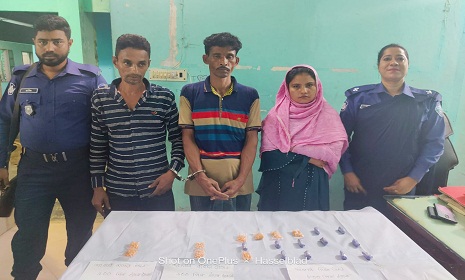 নোয়াখালীতে ইয়াবাসহ গ্রেফতার ৩