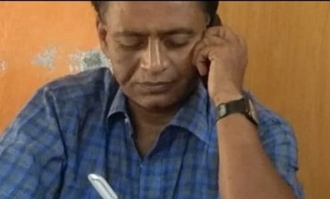 তালায় চুরির অপবাদে শিশু নির্যাতন, ইউপি সদস্য গ্রেফতার