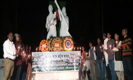 বিজয়ের ৫১ বছর ও শহীদদের স্মরণে আলোক প্রজ্জ্বলন, আলোর পরশে কাটুক আঁধার