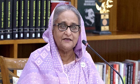 শিল্পীর আঁচড়ে উঠে আসুক মানুষের কষ্ট, যুদ্ধের ভয়াবহতা
