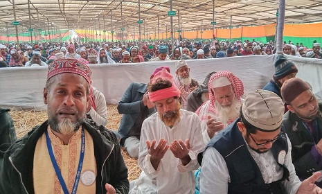 মুসলিম উম্মাহর শান্তি কামনার মধ্যে দিয়ে শেষ হলো সুন্নী এস্তেমা