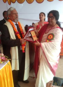 স্পোর্টসে বীর মুক্তিযোদ্ধাকে সংবর্ধনা 