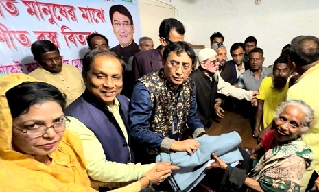 নবীনগরে শীতার্তদের মাঝে শীতবস্ত্র দিলেন আওয়ামীলীগ নেতা কাজী মোর্শেদ কামাল