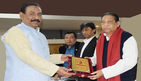সুরঞ্জিত সেন গুপ্ত স্মৃতি সম্মাননা পেলেন লায়ন গনি মিয়া বাবুল