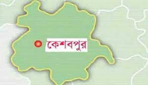 কেশবপুরে বিয়ের দাবিতে প্রেমিকের বাড়িতে প্রেমিকার অনশন
