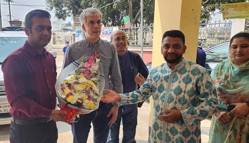 সোনারগাঁয়ে সরেজমিনে দেখা জন্ম ও মৃত্যু নিবন্ধন কার্যক্রম প্রক্রিয়া অনুষ্ঠিত 