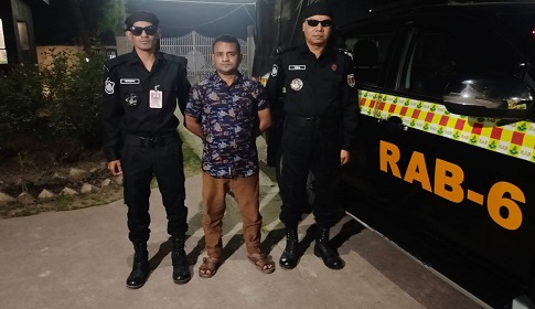 ঝিনাইদহে জ্বীনের বাদশা গ্রেফতার