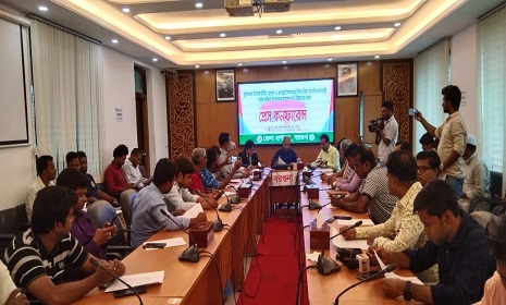 আশ্রয়ন-২ প্রকল্পের  ৪র্থ পর্যায়ের জমিসহ গৃহ হস্তান্তর উদ্বোধন উপলক্ষে সংবাদ সম্মেলন