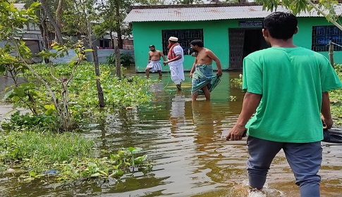 ভাগ্যকুলে বৃষ্টির পানিতে জলাবদ্ধতা