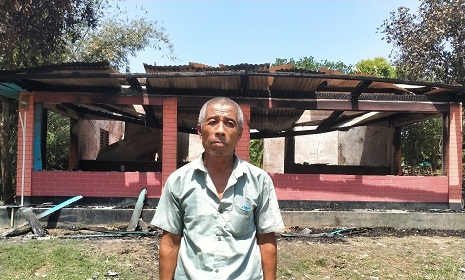 কাপ্তাই ব্যাঙছড়ি মারমা পাড়ায় লেলিহান শিখায় মংটুচিং মারমা স্বপ্ন পুড়ে ছাই