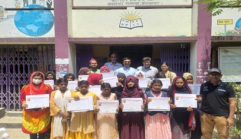 মাগুরায় ১৫ জন অস্বচ্ছল মেধাবী ছাত্রীকে এক বছরের বৃত্তি প্রদান