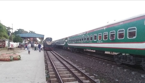 ঠাকুরগাঁওয়ে ট্রেনে কাটা পড়ে কিশোরের মৃত্যু