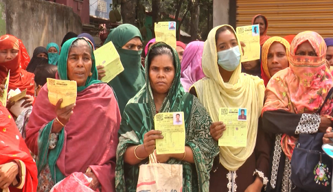 কুষ্টিয়ায় চেয়ারম্যান মেম্বার দ্বন্দ্বে টিসিবি পণ্য পায়নি কার্ডধারীরা