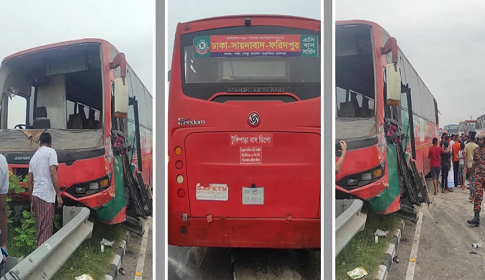 রেলিংয়ে বাসের ধাক্কা, পদ্মা সেতু টোলপ্লাজায় গাড়ির দীর্ঘ সারি