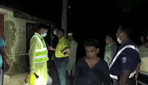 স্টাফ কোয়ার্টার থেকে নারীর খন্ডিত মরদেহ উদ্ধার