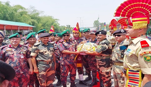 বিজিবি মহাপরিচালকের বাংলাবান্ধা আইসিপি শূণ্যলাইন পরিদর্শন 