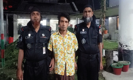 সুন্দরগঞ্জে ইয়াবাসহ কারবারি গ্রেফতার