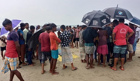 সৈকতে ভেসে এলো দুই পর্যটকের মরদেহ