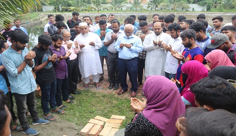 পানিতে ডুবে নিহত দুই বিশ্ববিদ্যালয় ছাত্রীর স্মরণে স্মৃতিস্তম্ভ নির্মাণ কাজের ভিত্তিপ্রস্তর স্থাপন
