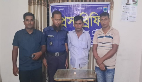 সান্তাহারে হেরোইনসহ চিহ্নিত মাদক ব্যবসায়ী গ্রেপ্তার