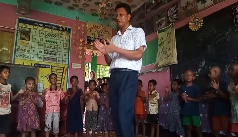 শিক্ষায় সাড়া ফেলেছে পলাশবাড়ীর কাশিয়াবাড়ী সরকারি প্রাথমিক বিদ্যালয়