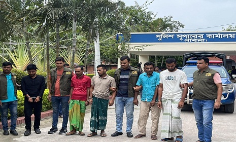 ছাত্রলীগ কর্মী মনা হত্যার মূল আসামিসহ ১২ জন গ্রেপ্তার, ৩টি আগ্নেয়াস্ত্র উদ্ধার