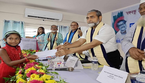 সাভারে সাস’র উদ্যোগে মেধাবী ছাত্র-ছাত্রীদের মাঝে শিক্ষাবৃত্তি বিতরণ