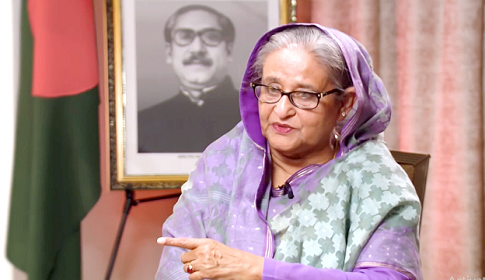 ‘বিদেশ যেতে হলে খালেদাকে আবার জেলে যেতে হবে, কোর্টে যেতে হবে’