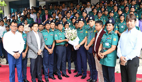 ডিএমপি কমিশনার হিসেবে দায়িত্ব নিলেন হাবিবুর রহমান