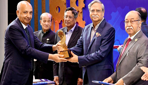 দুর্নীতির বিরুদ্ধে প্রতিরোধ গড়ে তুলতে হবে: ব্যবসায়ীদের রাষ্ট্রপতি